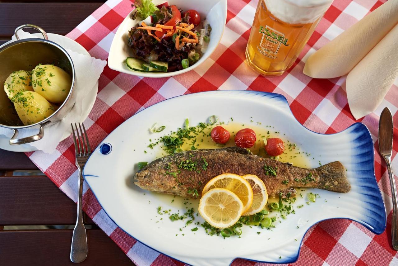 Esloher Brauhaus エクステリア 写真