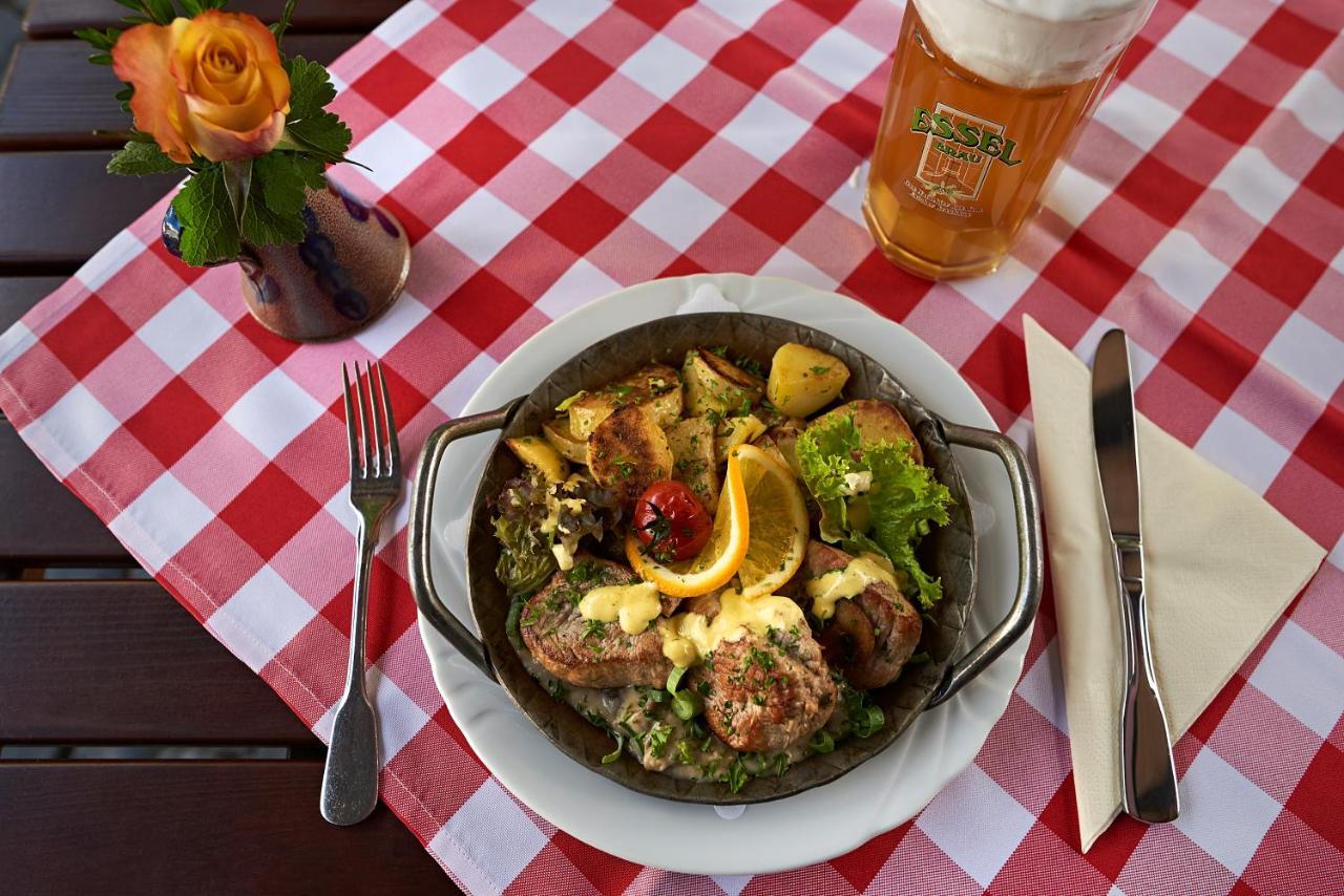 Esloher Brauhaus エクステリア 写真